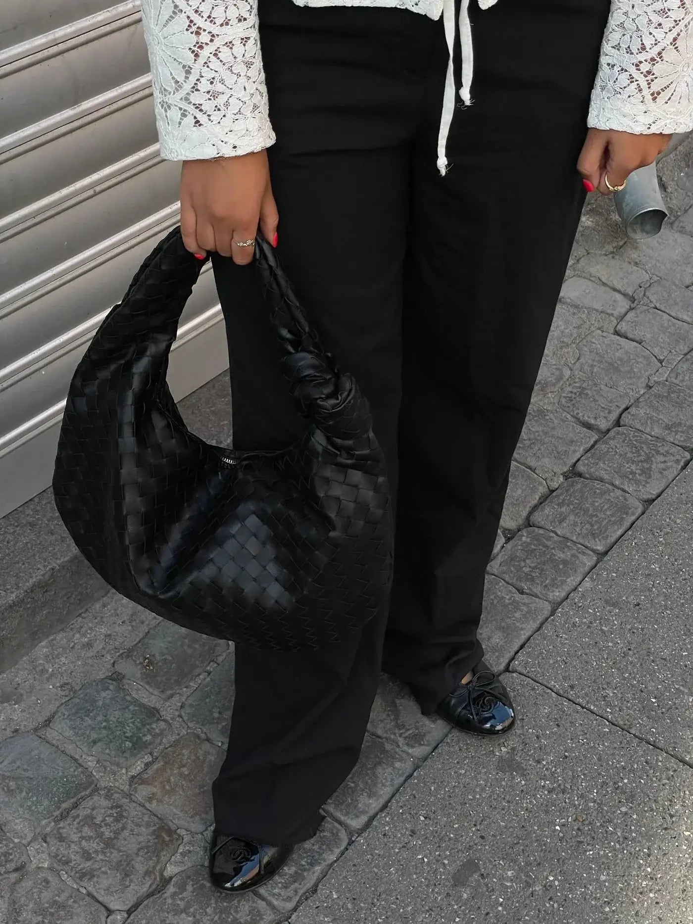 Sac bandoulière tressé – Élégance et intemporalité