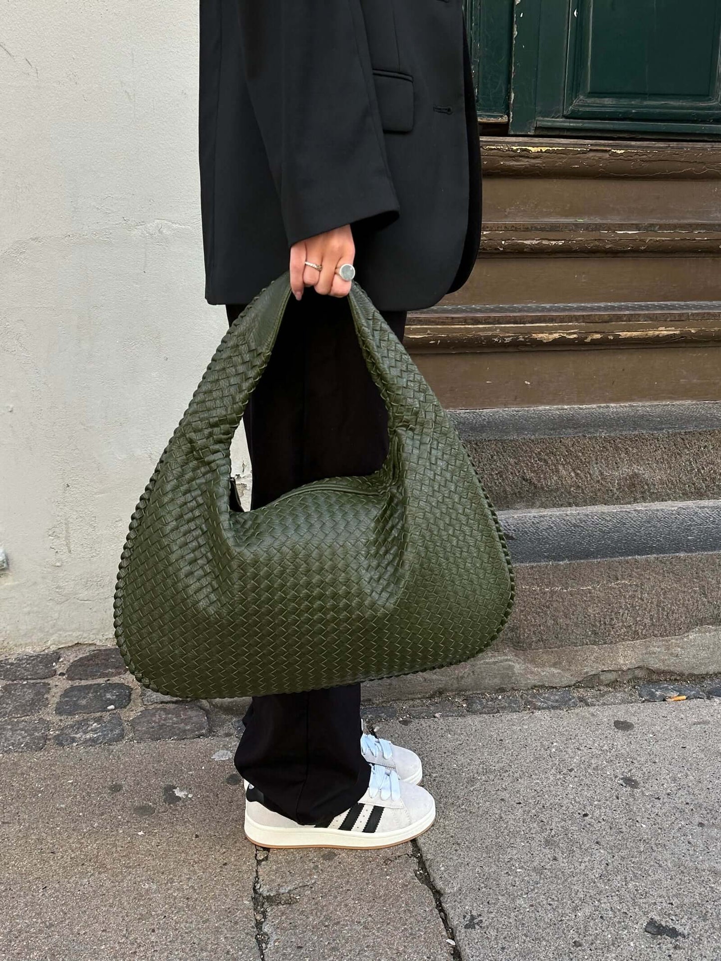 Sac à main élégant en cuir vegan – Style intemporel et détails tressés