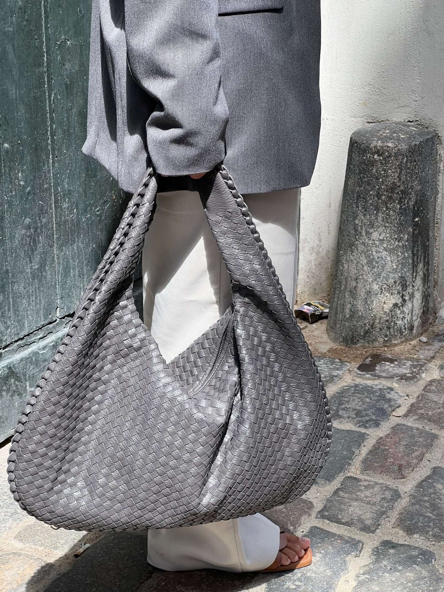 Sac à main élégant en cuir vegan – Style intemporel et détails tressés