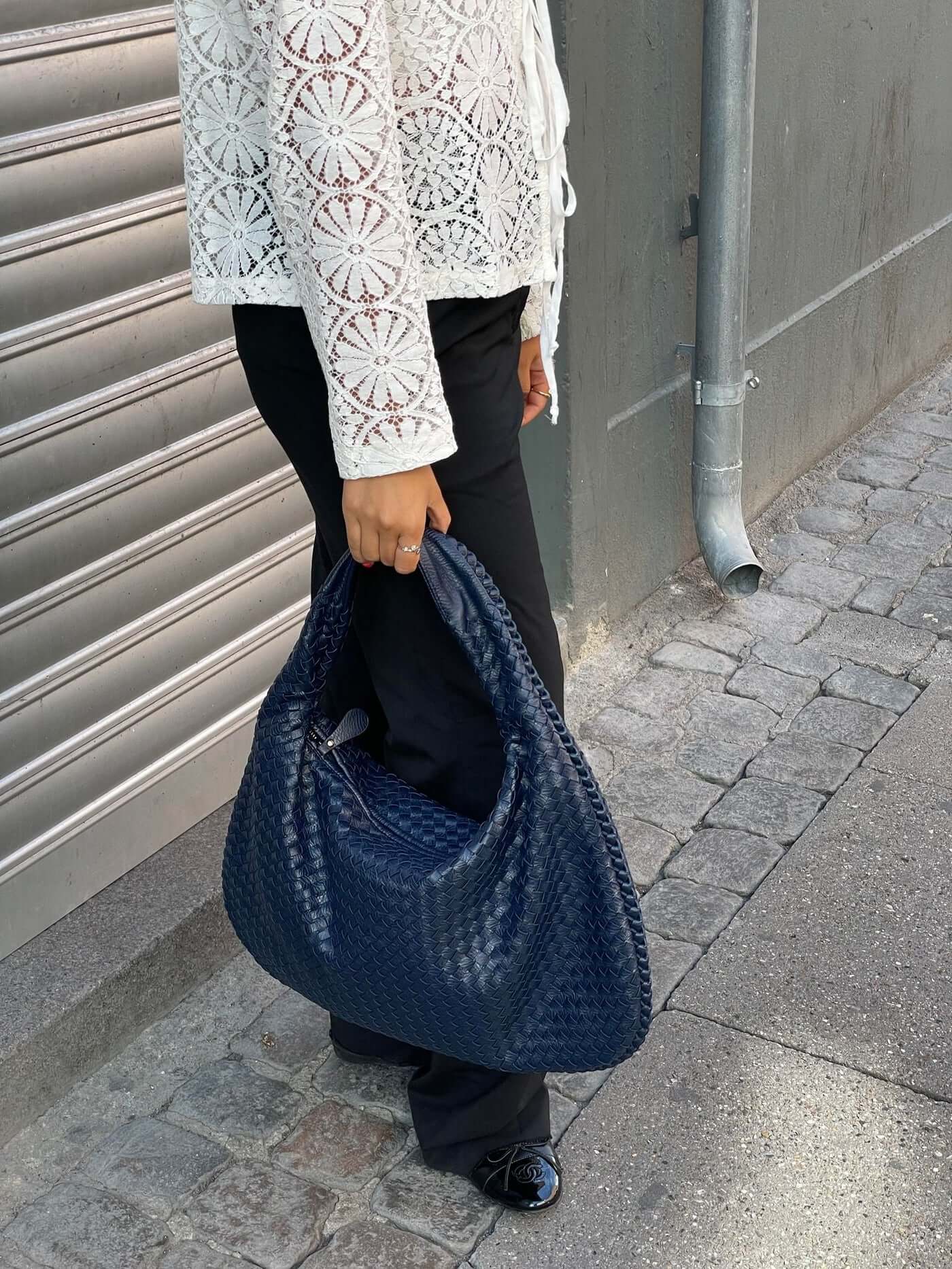 Sac à main élégant en cuir vegan – Style intemporel et détails tressés
