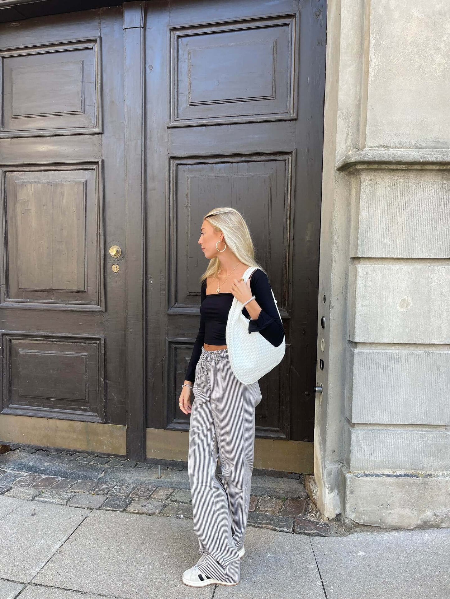 Sac à main élégant en cuir vegan – Style intemporel et détails tressés