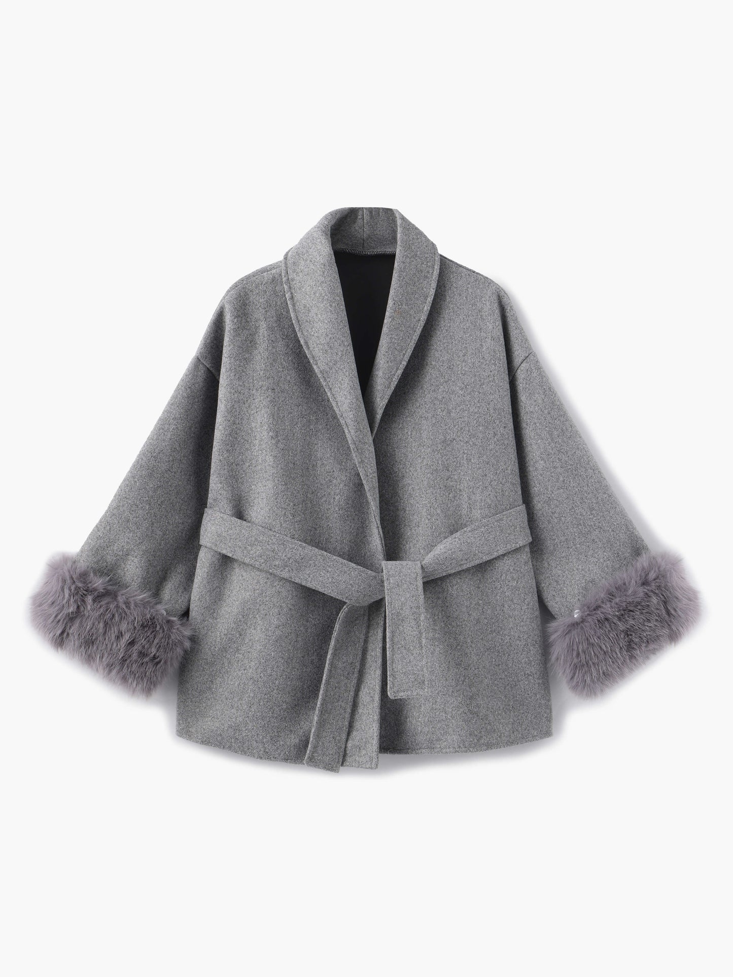 Manteau Grace en fausse fourrure – Élégance et chaleur en toute saison