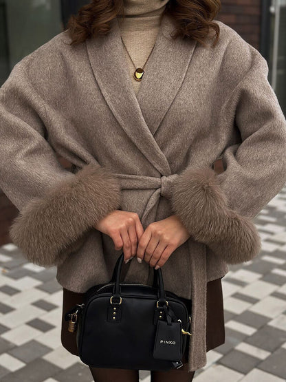 Manteau Grace en fausse fourrure – Élégance et chaleur en toute saison