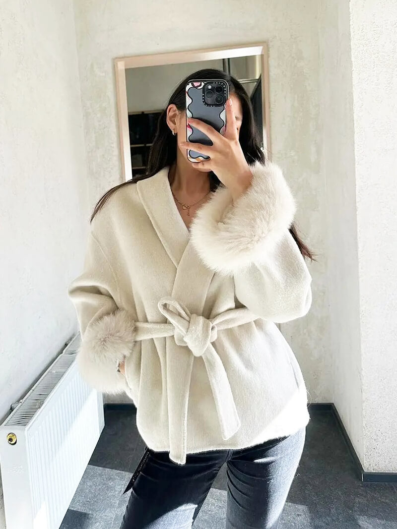 Manteau Grace en fausse fourrure – Élégance et chaleur en toute saison