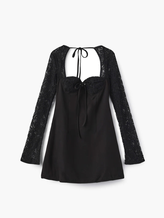 Robe Satinée Louise – Élégance Intemporelle avec Dentelle