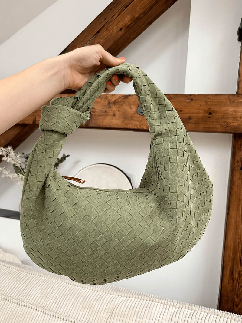 Sac tressé en daim – Élégance et praticité au quotidien