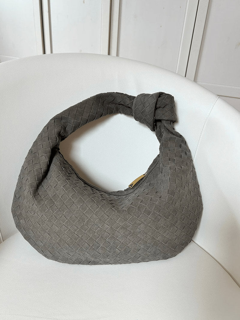 Sac tressé en daim – Élégance et praticité au quotidien