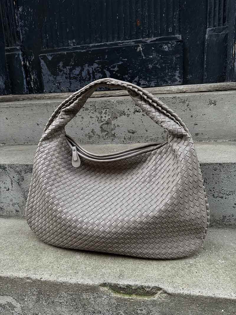 Sac à main élégant en cuir vegan – Style intemporel et détails tressés