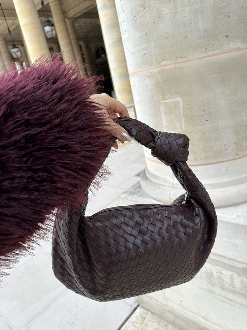 Sac bandoulière tressé – Élégance et intemporalité